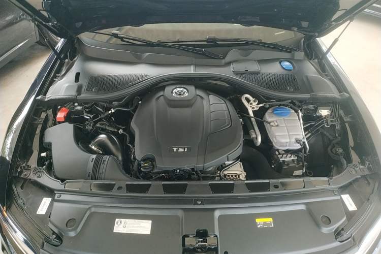 Used Volkswagen Phideon 2021 380TSI Flagship Edition Engine Bay