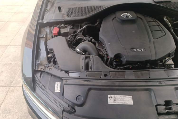 Used Volkswagen Phideon 2021 380TSI Prestige Edition Engine Bay Right