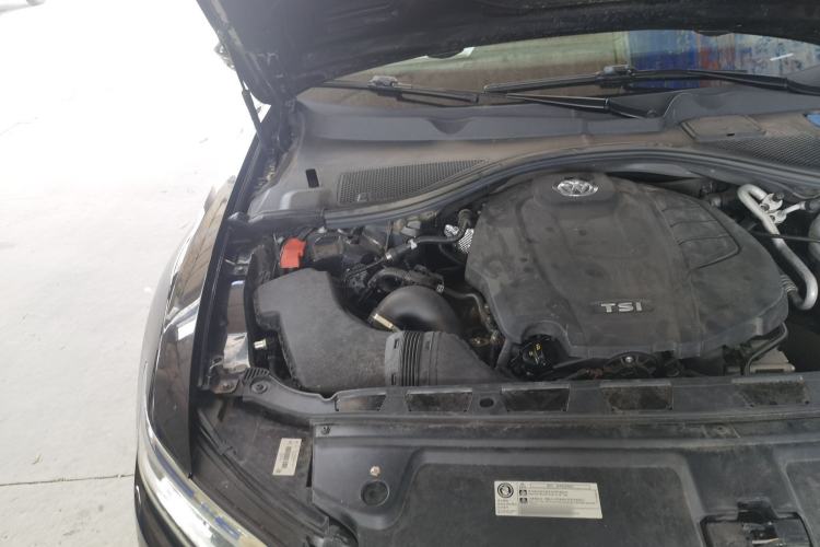 Used Volkswagen Phideon 2021 380TSI Luxury Edition Engine Bay Right