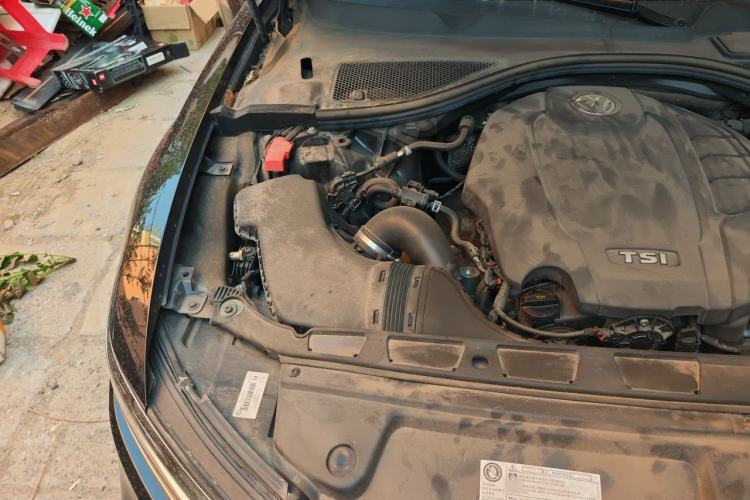 Used Volkswagen Phideon 2021 380TSI Luxury Edition Engine Bay Right