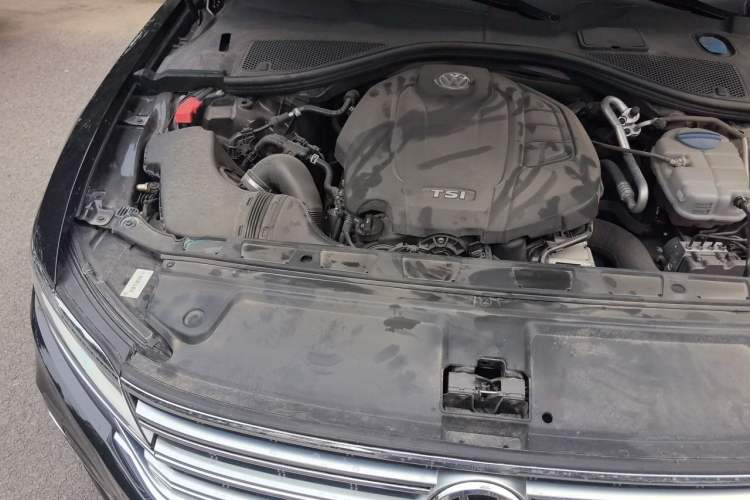 Used Volkswagen Phideon 2021 380TSI Luxury Edition Engine Bay Right