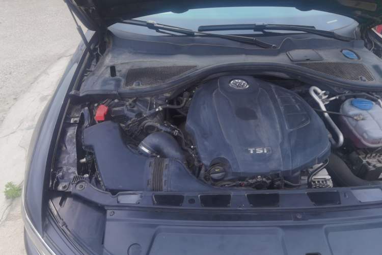 Used Volkswagen Phideon 2021 380TSI Luxury Edition Engine Bay Right