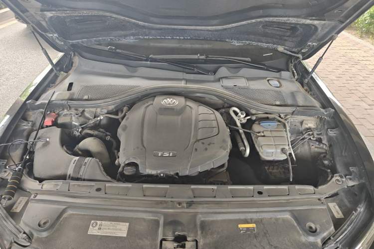 Used Volkswagen Phideon 2021 380TSI Luxury Edition Engine Bay