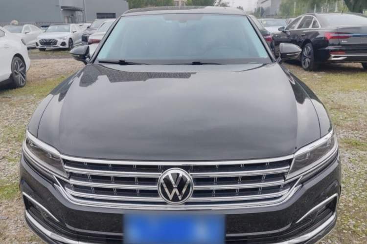 Used Volkswagen Phideon 2021 380TSI Prestige Edition Exterior 1