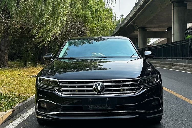Used Volkswagen Phideon 2021 380TSI Luxury Edition Exterior 1