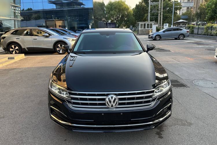 Used Volkswagen Phideon 2021 380TSI Luxury Edition Exterior 1