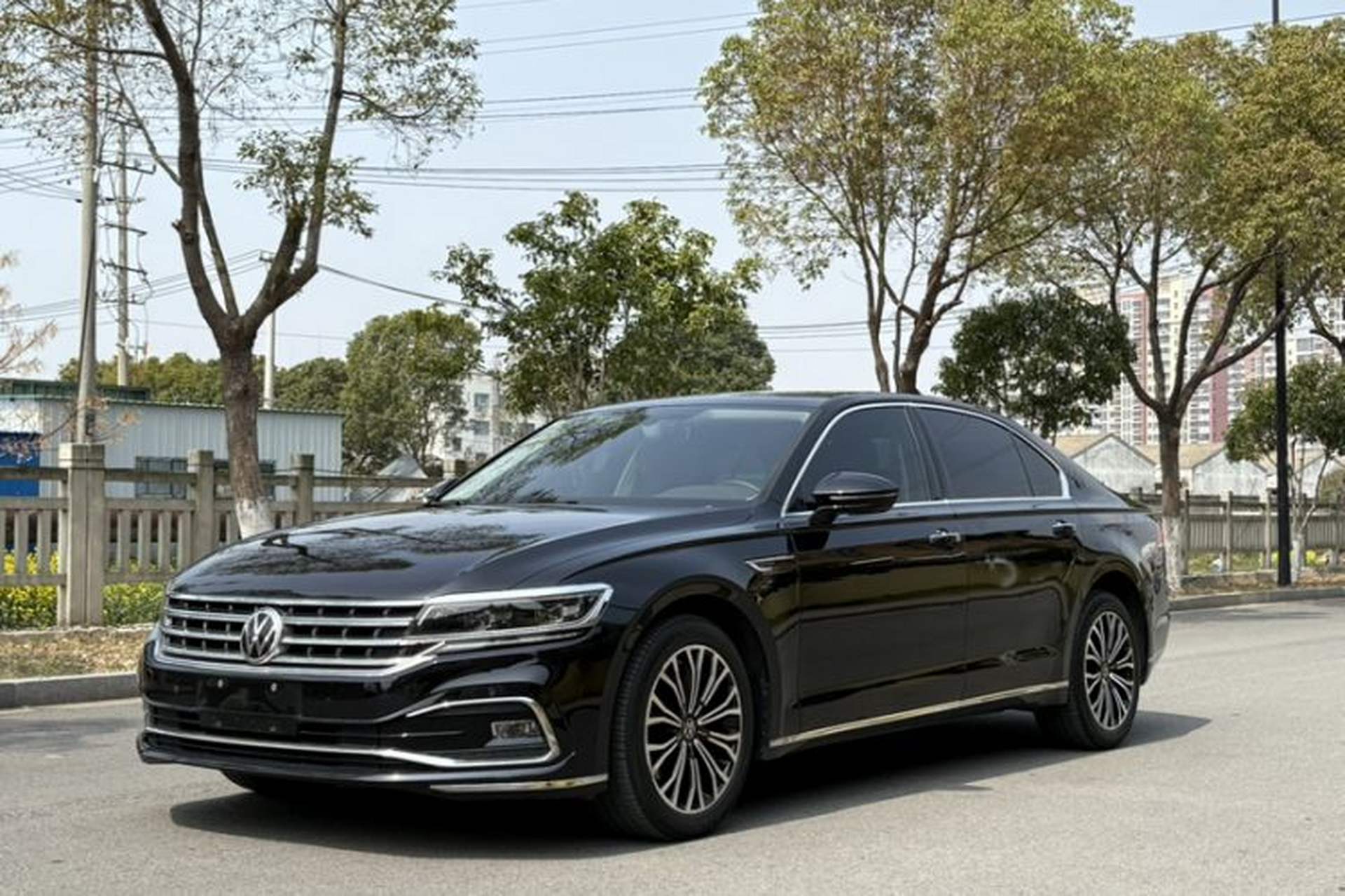 Used Volkswagen Phideon 2021 380TSI Luxury Edition Exterior 1