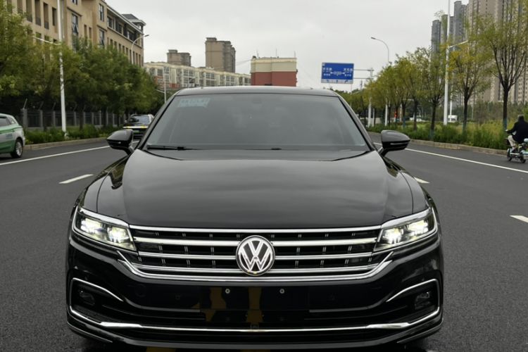 Used Volkswagen Phideon 2021 380TSI Prestige Edition Exterior 1
