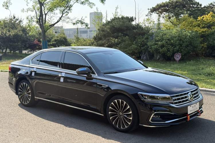 Used Volkswagen Phideon 2021 380TSI Prestige Edition Exterior 2