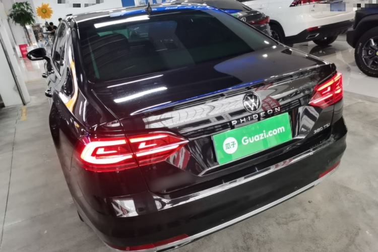 Used Volkswagen Phideon 2021 380TSI Luxury Edition Exterior 2