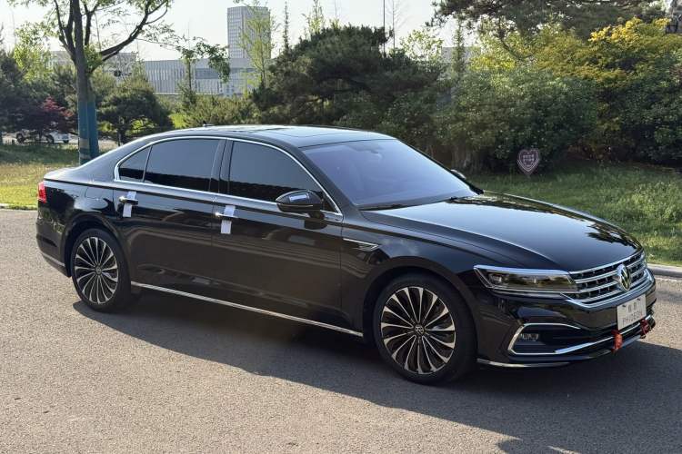Used Volkswagen Phideon 2021 380TSI Prestige Edition Exterior 2