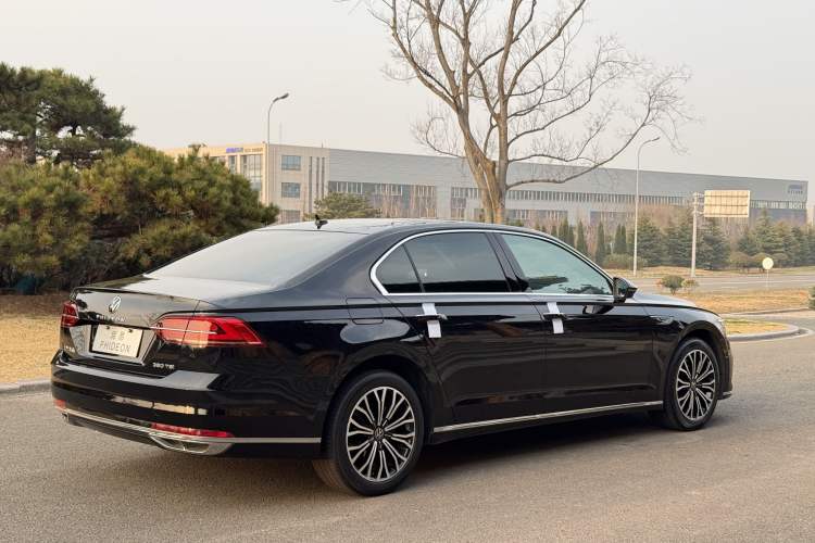 Used Volkswagen Phideon 2021 380TSI Luxury Edition Exterior 3