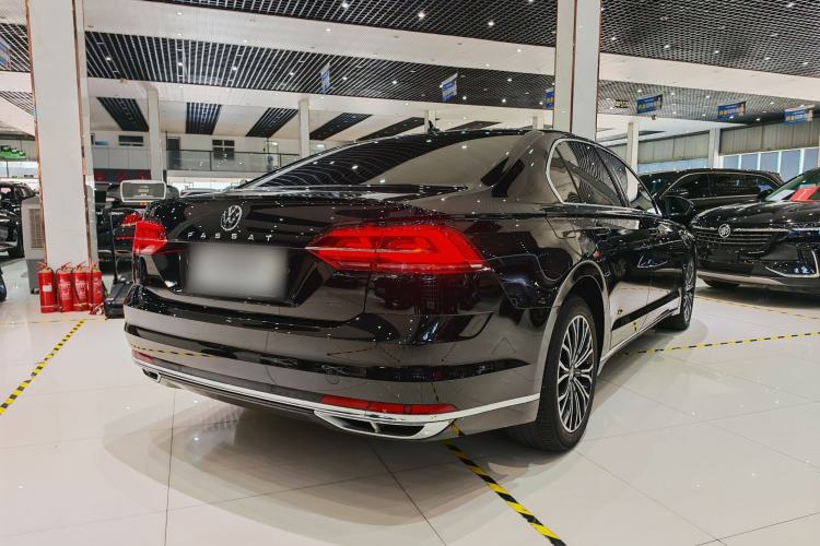 Used Volkswagen Phideon 2021 380TSI Luxury Edition Exterior 3