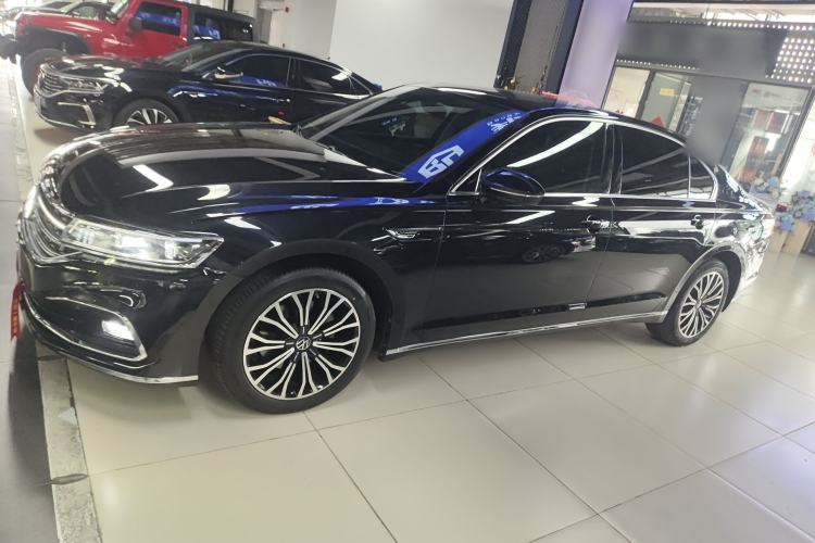 Used Volkswagen Phideon 2021 380TSI Luxury Edition Exterior 3