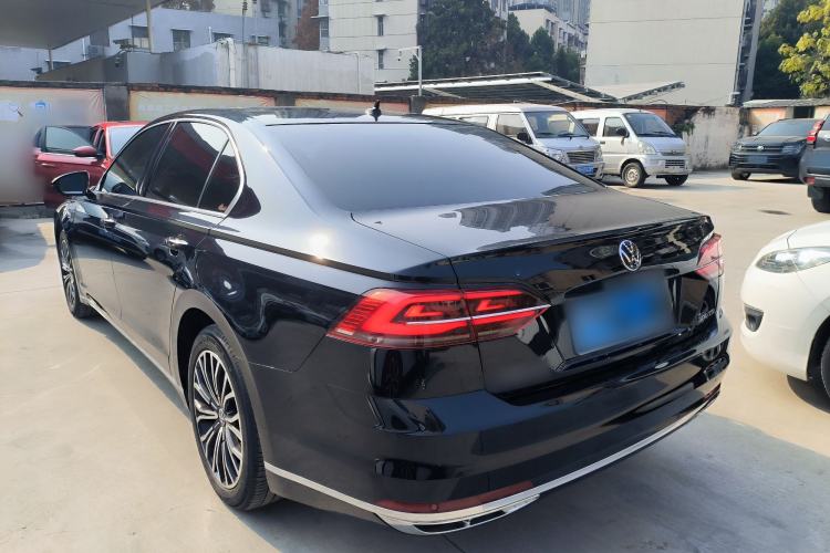 Used Volkswagen Phideon 2021 380TSI Luxury Edition Exterior 3