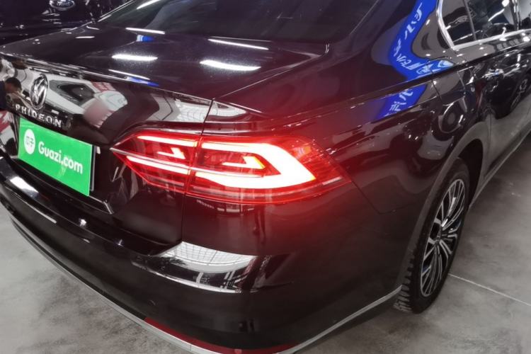 Used Volkswagen Phideon 2021 380TSI Luxury Edition Exterior 3