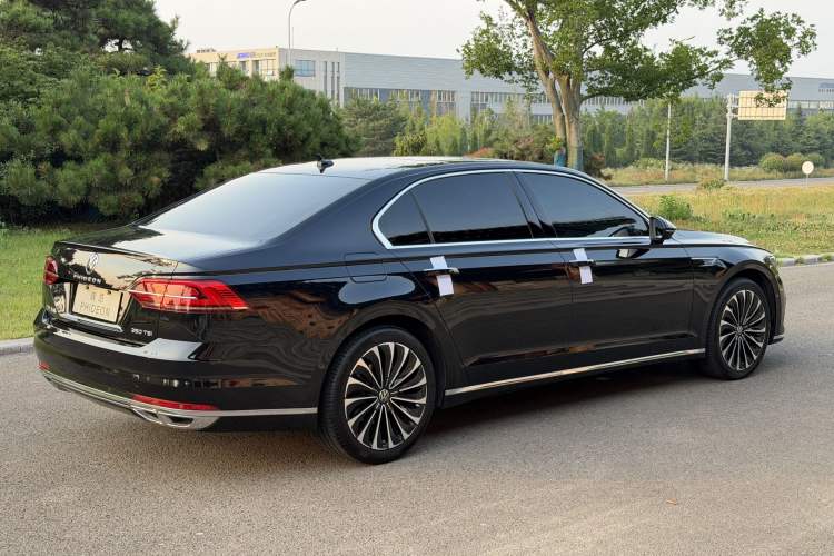 Used Volkswagen Phideon 2021 380TSI Prestige Edition Exterior 3