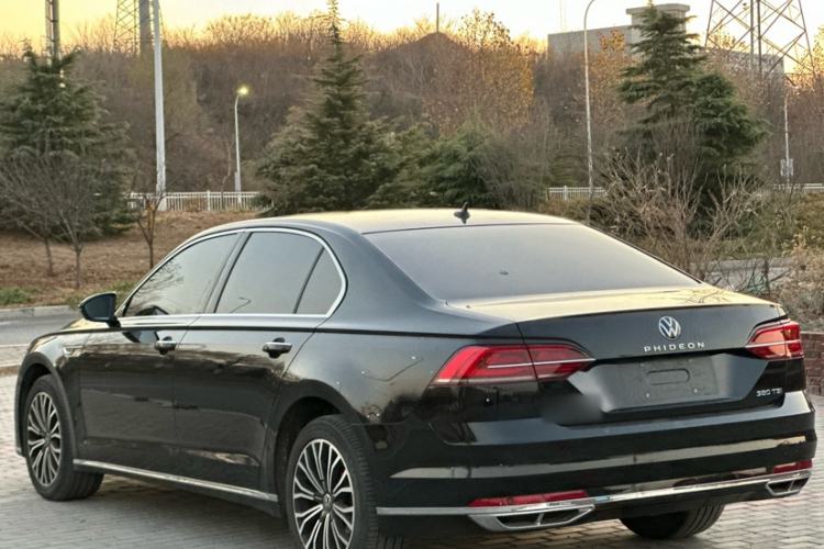 Used Volkswagen Phideon 2021 380TSI Luxury Edition Exterior 3