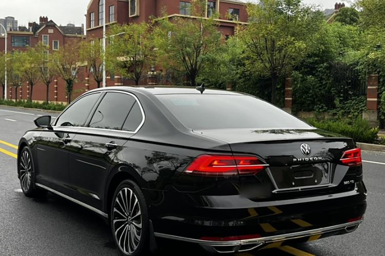 Used Volkswagen Phideon 2021 380TSI Prestige Edition Exterior 3