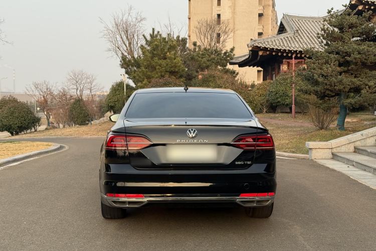 Used Volkswagen Phideon 2021 380TSI Luxury Edition Exterior 4