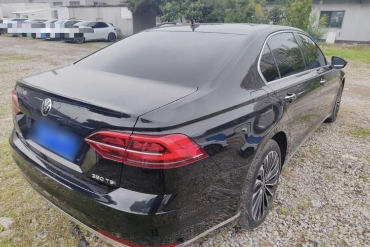 Used Volkswagen Phideon 2021 380TSI Prestige Edition Exterior 4