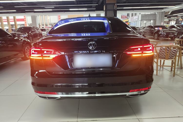 Used Volkswagen Phideon 2021 380TSI Luxury Edition Exterior 4