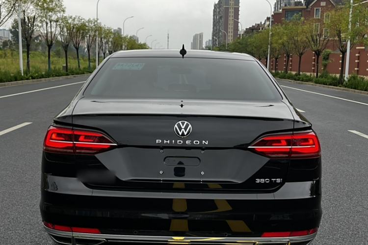 Used Volkswagen Phideon 2021 380TSI Prestige Edition Exterior 4