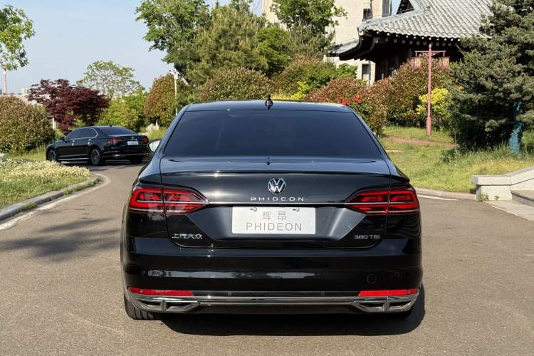 Used Volkswagen Phideon 2021 380TSI Prestige Edition Exterior 4