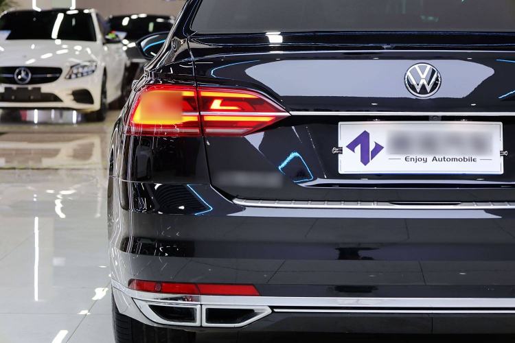 Used Volkswagen Phideon 2021 380TSI Prestige Edition Exterior 5