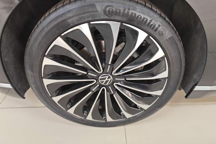 Used Volkswagen Phideon 2021 380TSI Prestige Edition Exterior 5