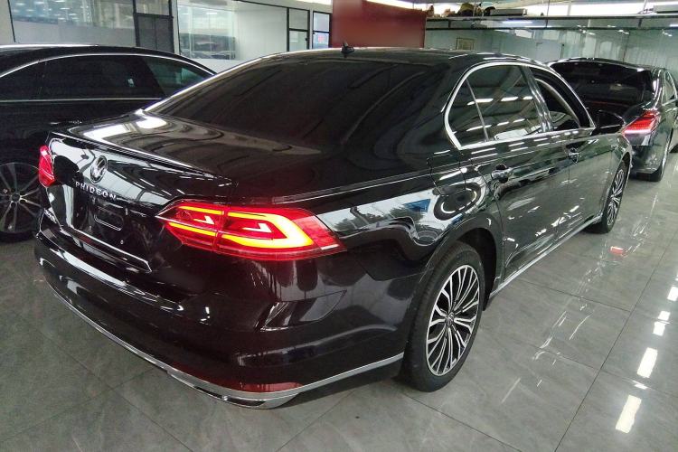 Used Volkswagen Phideon 2021 380TSI Luxury Edition Exterior 5