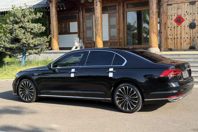 Used Volkswagen Phideon 2021 380TSI Prestige Edition Exterior 5