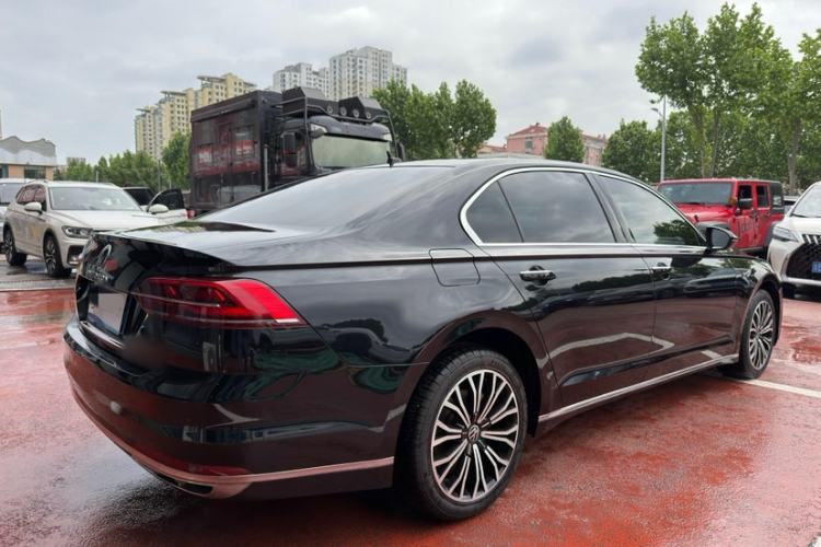 Used Volkswagen Phideon 2021 380TSI Luxury Edition Exterior 8
