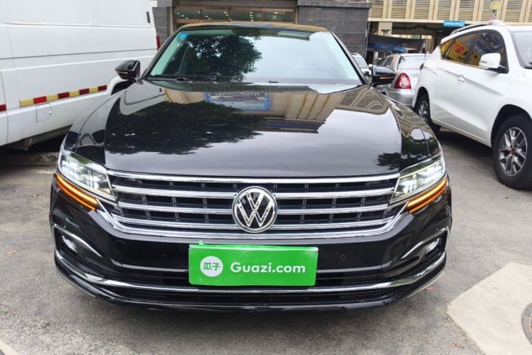 Used Volkswagen Phideon 2021 380TSI Luxury Edition Front