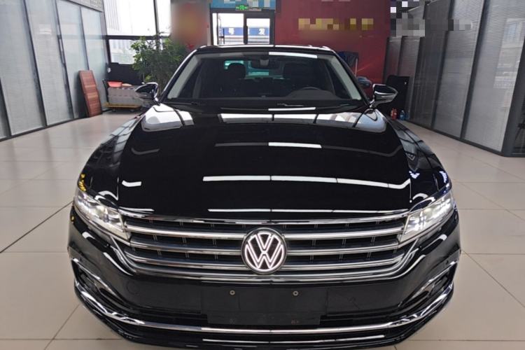 Used Volkswagen Phideon 2021 380TSI Luxury Edition Front