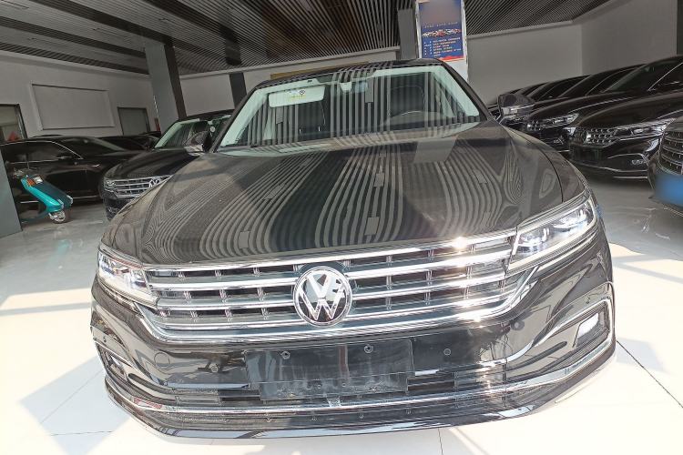 Used Volkswagen Phideon 2021 380TSI Prestige Edition Front