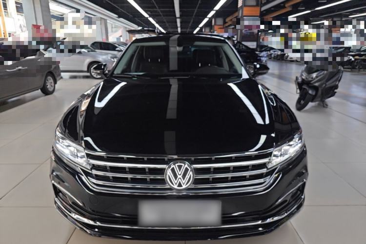 Used Volkswagen Phideon 2021 380TSI Prestige Edition Front