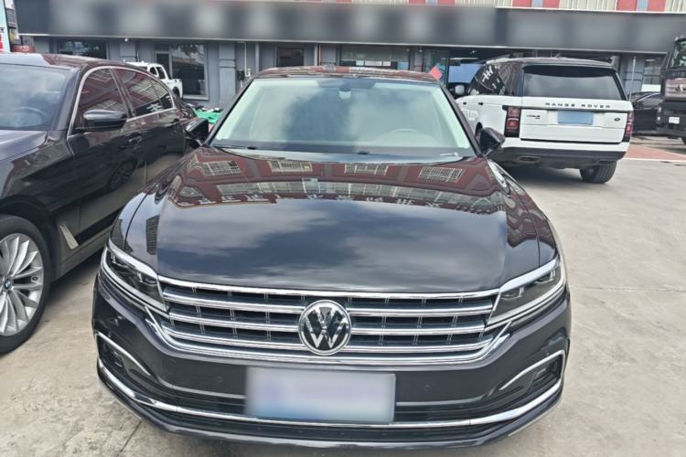 Used Volkswagen Phideon 2021 380TSI Luxury Edition Front