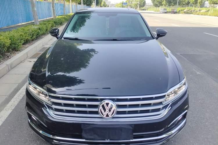 Used Volkswagen Phideon 2021 380TSI Prestige Edition Front