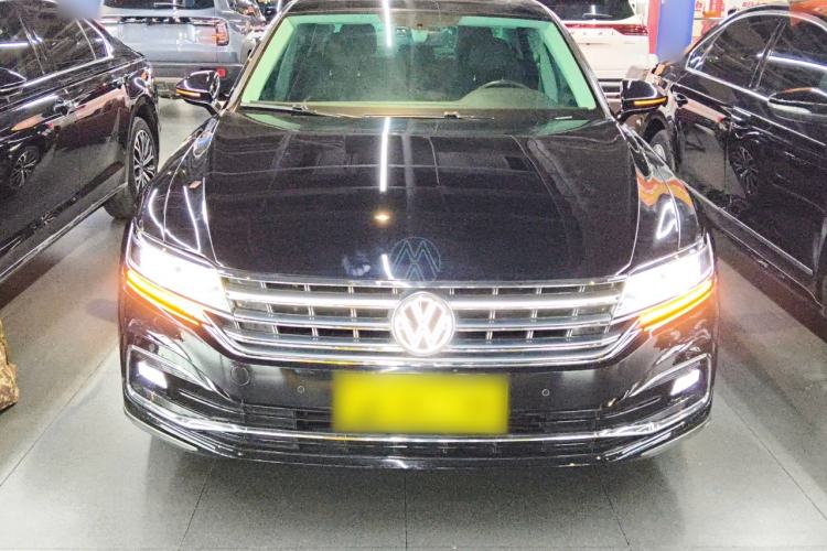 Used Volkswagen Phideon 2021 380TSI Luxury Edition Front