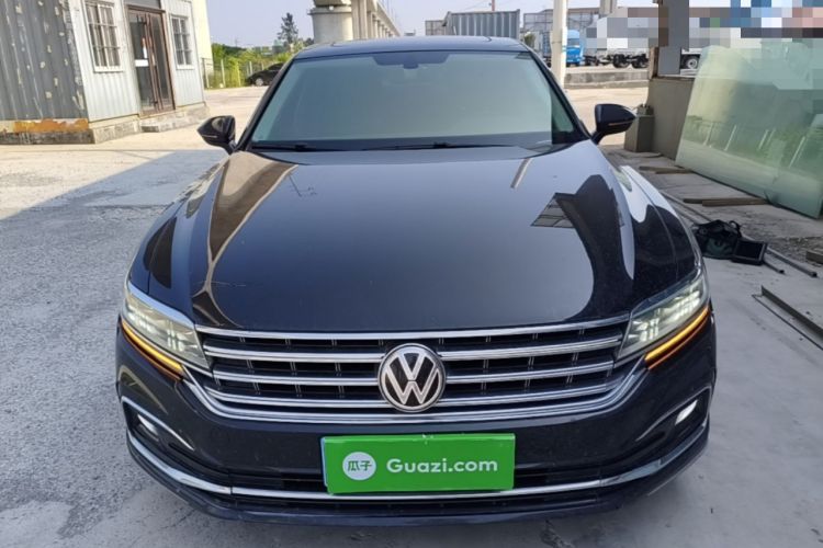 Used Volkswagen Phideon 2021 380TSI Luxury Edition Front