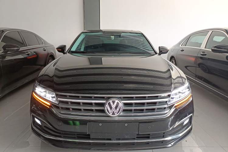 Used Volkswagen Phideon 2021 380TSI Prestige Edition Front
