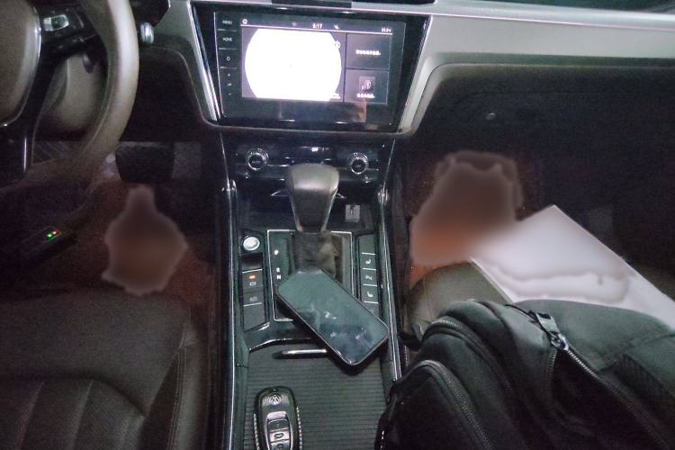 Used Volkswagen Phideon 2021 380TSI Luxury Edition Gear Lever