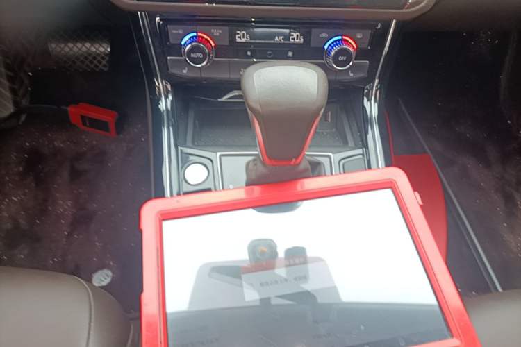 Used Volkswagen Phideon 2021 380TSI Luxury Edition Gear Lever
