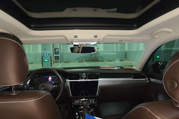 Used Volkswagen Phideon 2021 380TSI Luxury Edition Headliner