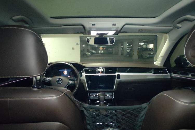 Used Volkswagen Phideon 2021 380TSI Luxury Edition Headliner
