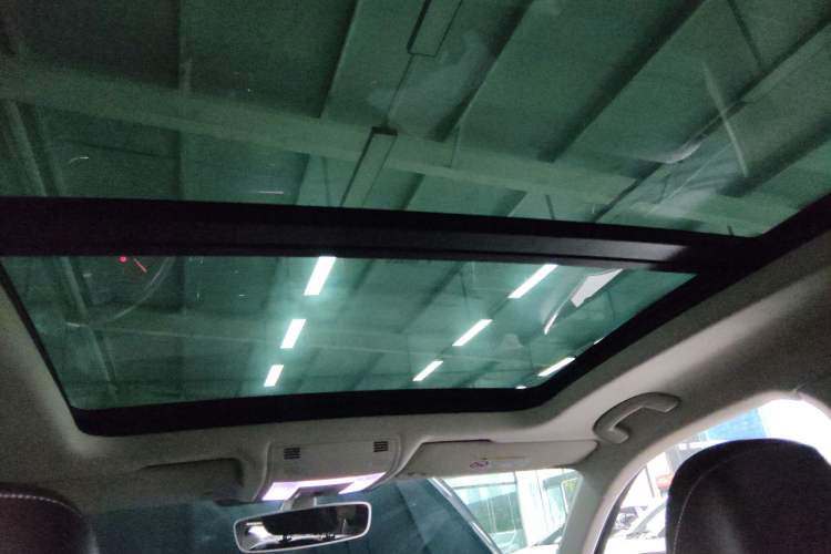 Used Volkswagen Phideon 2021 380TSI Luxury Edition Headliner