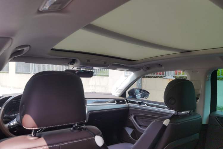Used Volkswagen Phideon 2021 380TSI Luxury Edition Headliner
