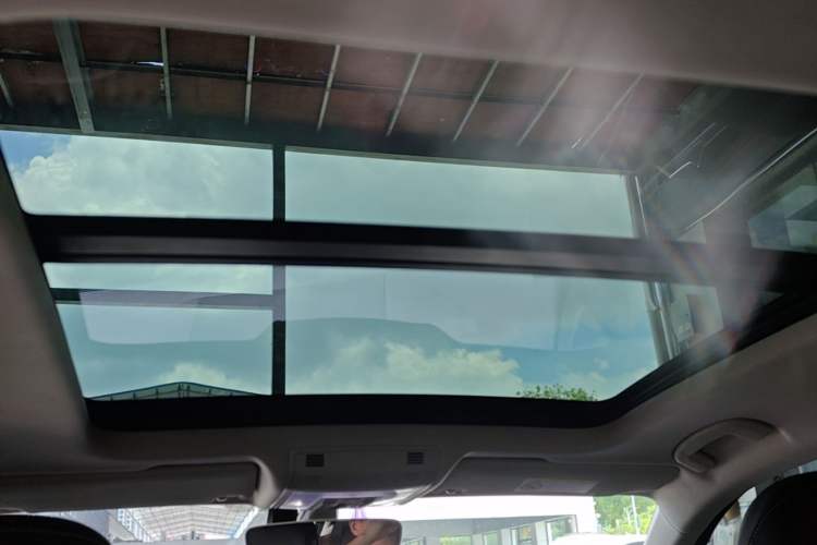 Used Volkswagen Phideon 2021 380TSI Luxury Edition Headliner