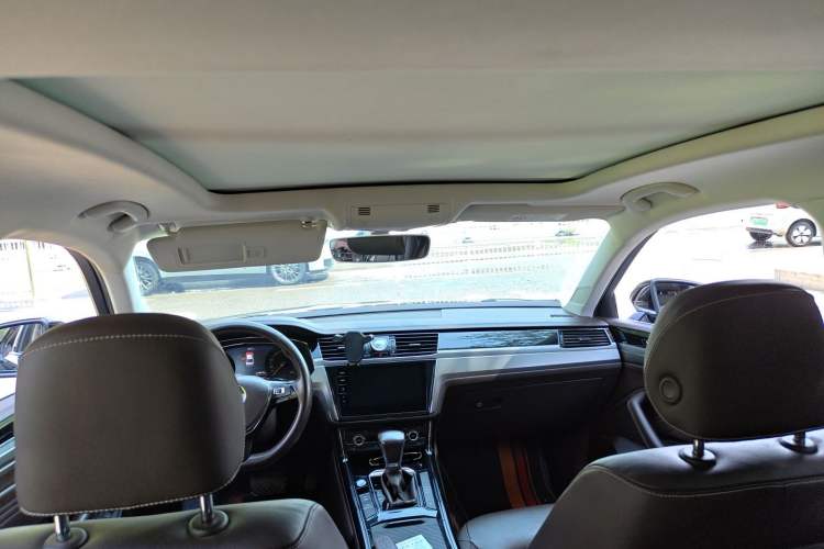 Used Volkswagen Phideon 2021 380TSI Luxury Edition Headliner